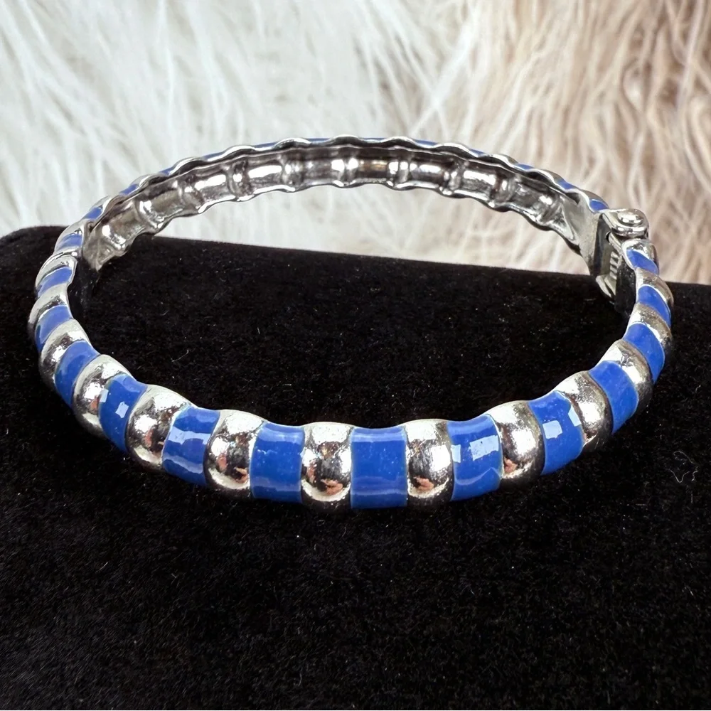 Vintage Silvertone and Blue Bangle Hinged Bracelet